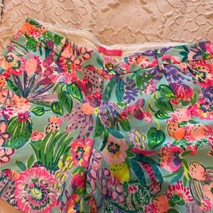 Lilly Pulitzer shorts. Size 12.